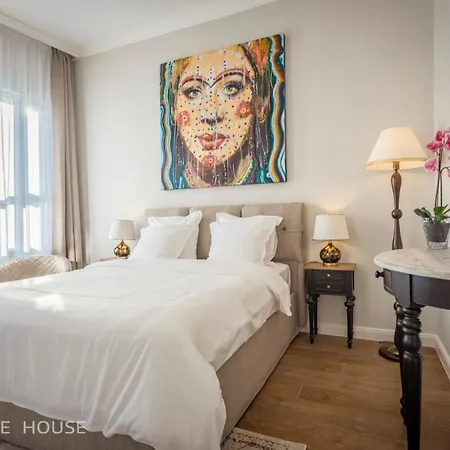 Гостевой дом No13 Boutique House