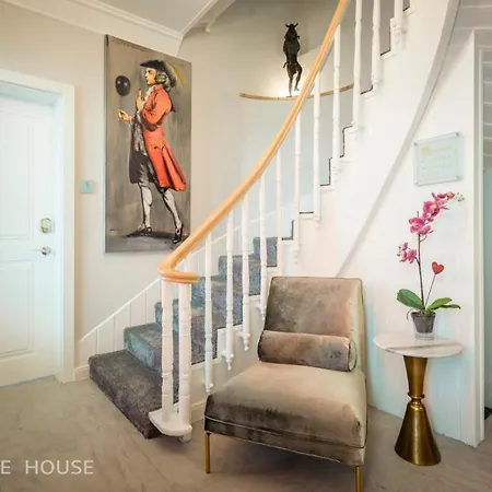 Гостевой дом No13 Boutique House