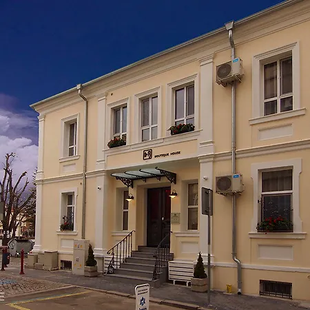 No13 Boutique House Гостевой дом