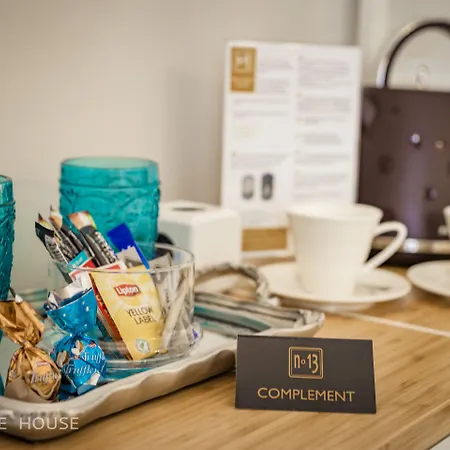 No13 Boutique House בית הארחה