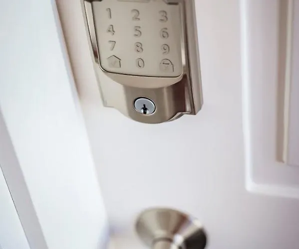 No13 Boutique House Μπουργκάς