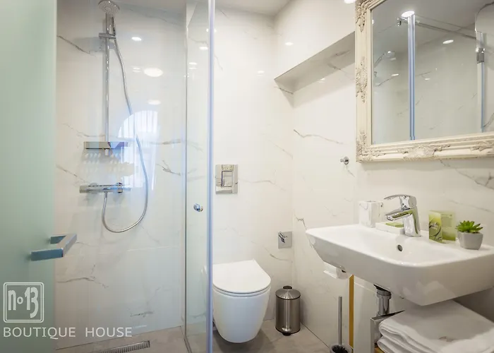 No13 Boutique House Pensionat