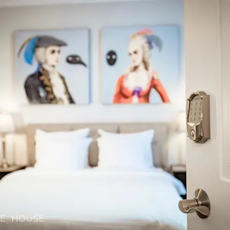No13 Boutique House Къща за гости Бургас