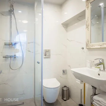 No13 Boutique House Guest house